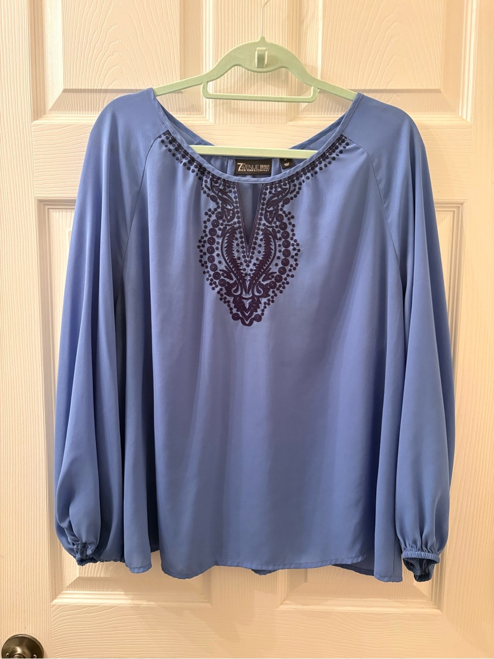 NY&Co 7th Avenue XL Blue Embroidered Peasant Blouse